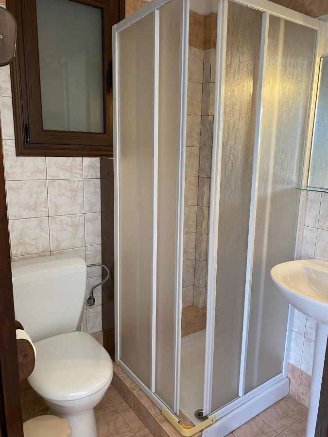 Vervekis Apartments Фискардон Экстерьер фото